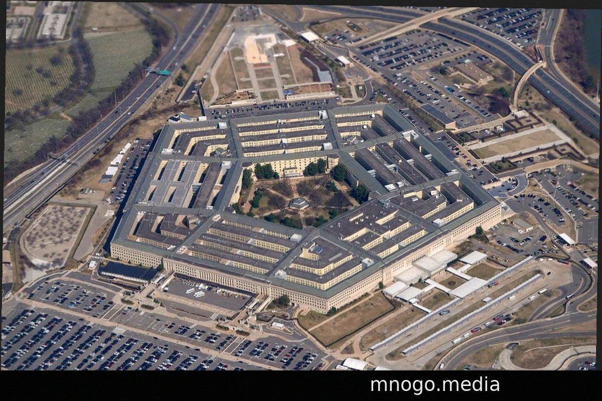 Pentagon Urges Industry to Accelerate Weapons Production