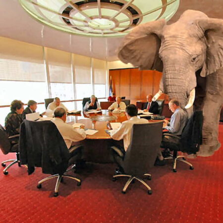 «The Elephant in the Room» and the Ceiling Rate: Business at SPIEF Discusses Growth Obstacles