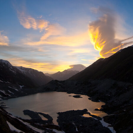 Powerful and Durable White Light Source Developed in the Caucasus