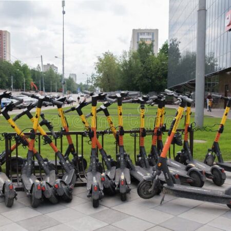 Electric Scooters Arrive in Moscow Kicksharing