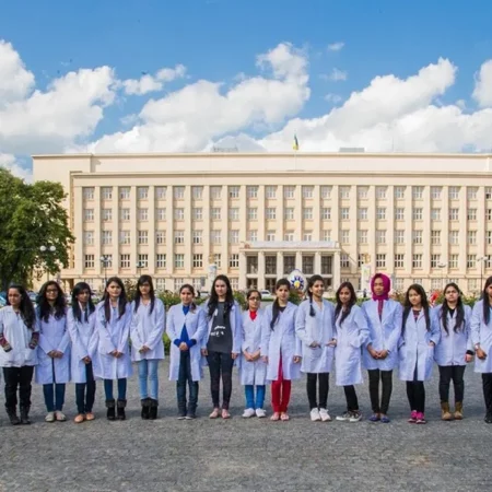Russia Anticipates Nearly 78,000 Medical University Graduates in 2025