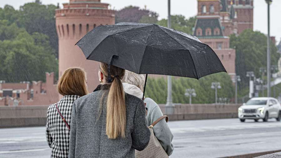 Preview Anomalous Cold Weather Returns to Moscow