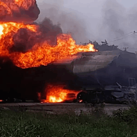 Financial Times: Ukraine Potentially Involved in Five Tanker Explosions
