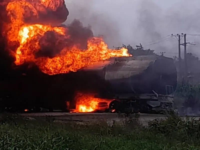 Preview Financial Times: Ukraine Potentially Involved in Five Tanker Explosions