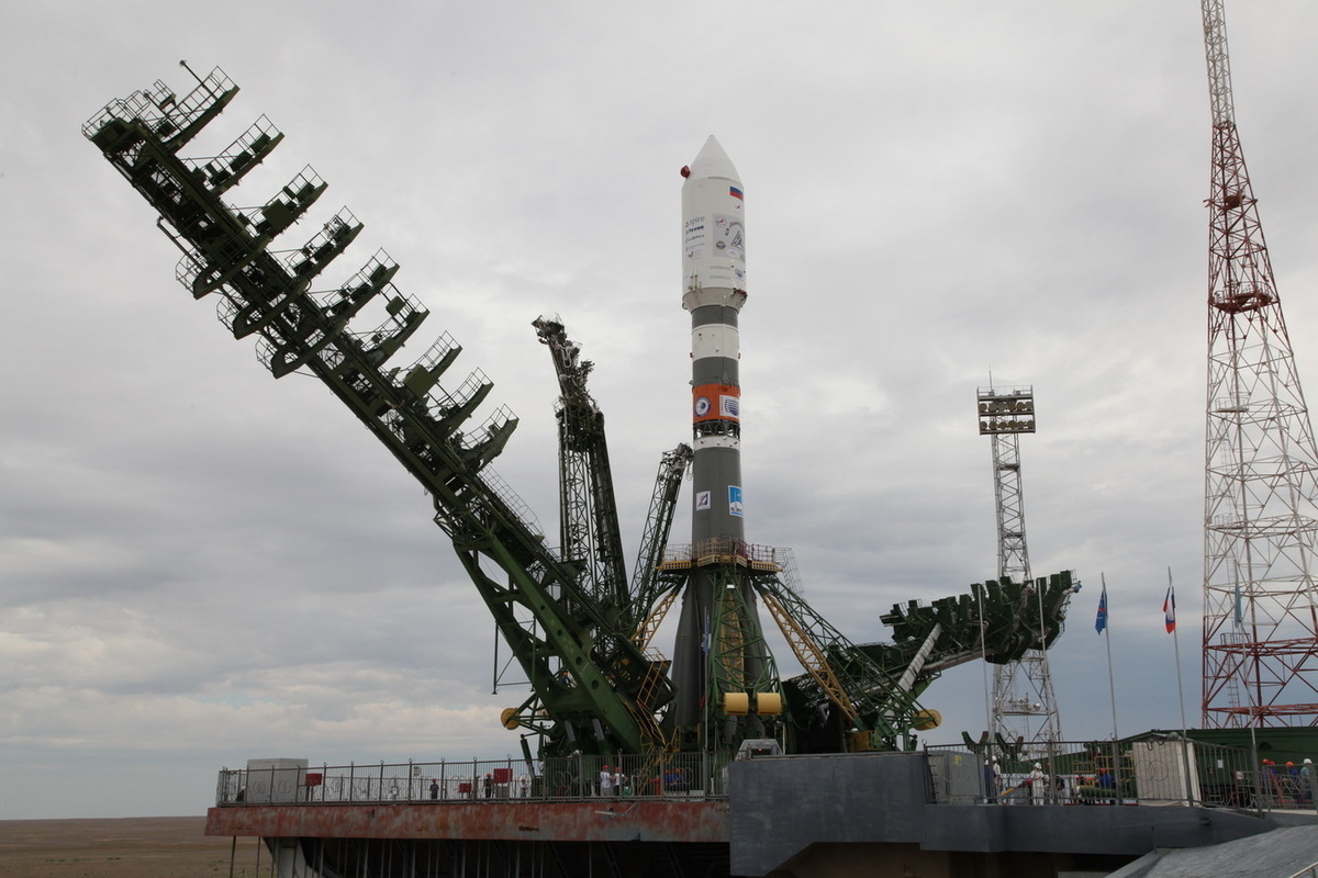 Preview State Commission Approves Soyuz-2.1a Rocket Launch with Progress