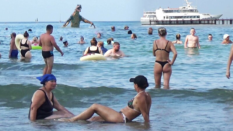 Preview Protective Sand Wall Removal Underway on Anapa Beaches