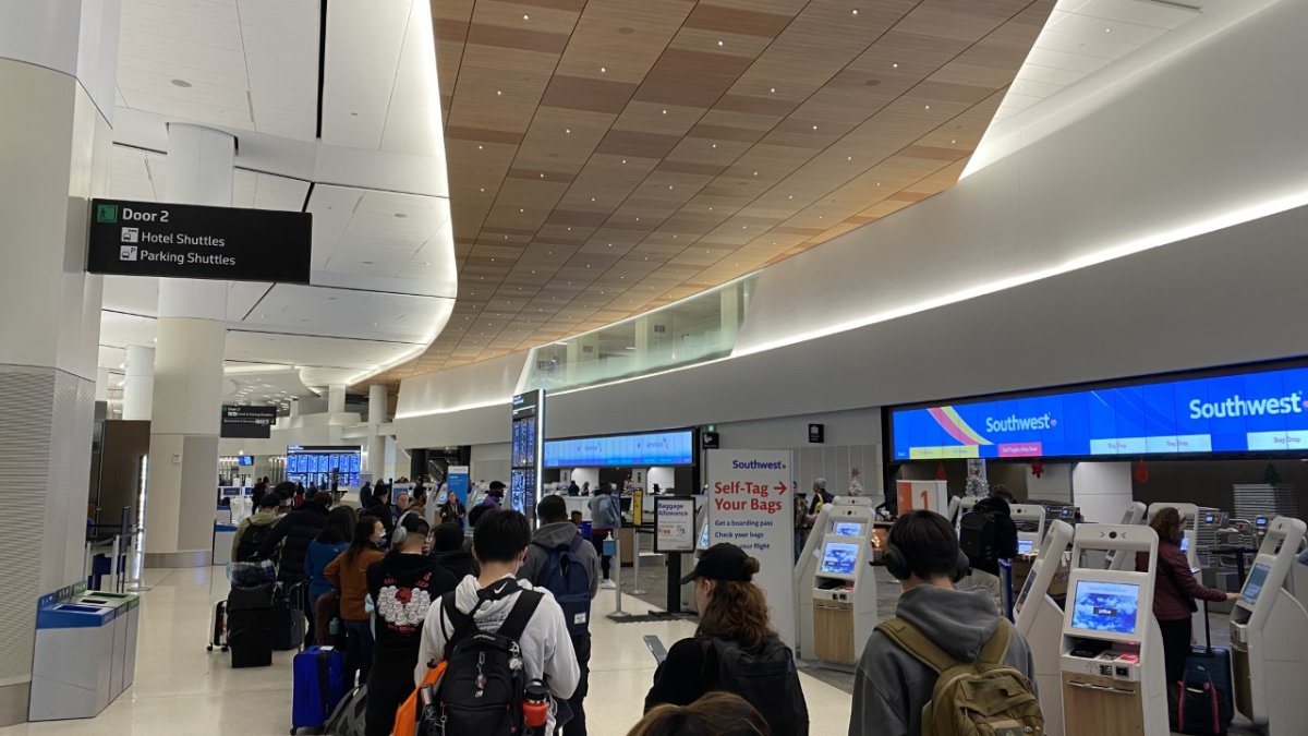 Preview Mass Flight Delays and Cancellations Lead Travelers to Reroute Holiday Plans