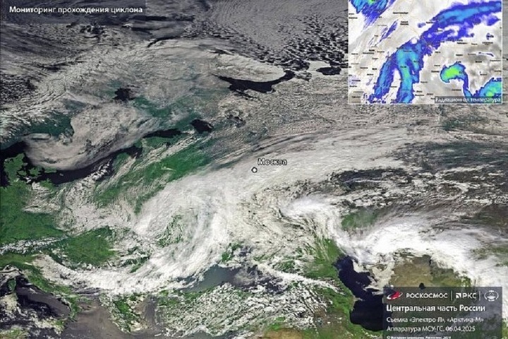 Preview Roscosmos Releases Satellite Images of Cyclone Causing Moscow Deluge