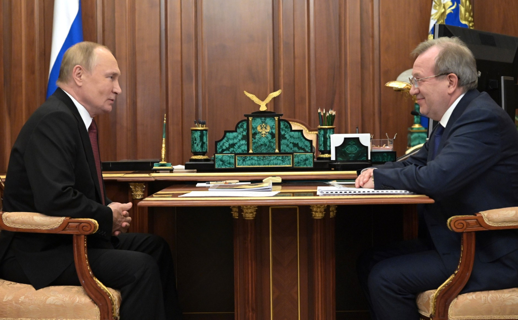 Preview Krasnikov Briefs Putin on Breakthrough Hypersonic Research