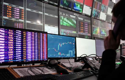 Preview Russians Warned of New Fraud Scheme: Intercom Code Scam