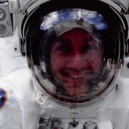 US Poll: Nearly 70% Approve Astronaut Missions to Mars