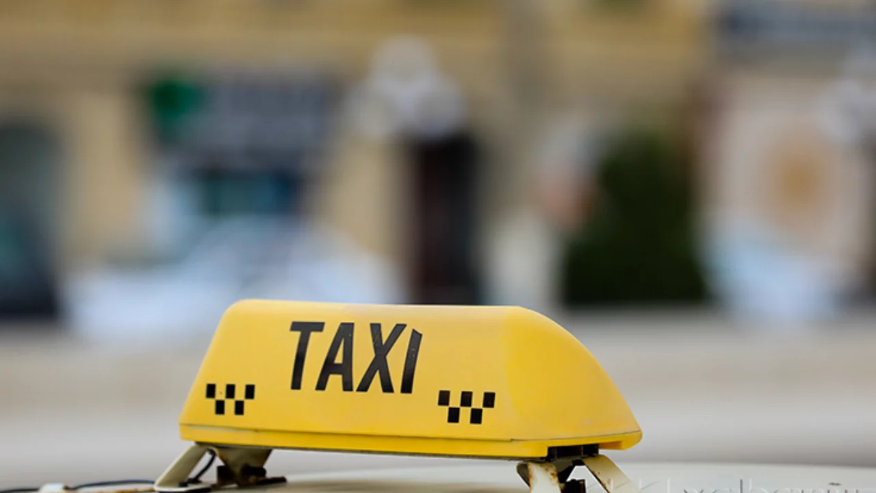 Preview Saint Petersburg Taxi Ban on Migrants Expected to Affect Few Drivers