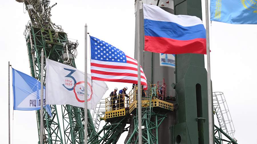 Preview Russia: Kremlin Emphasizes Importance of Space Dialogue with US