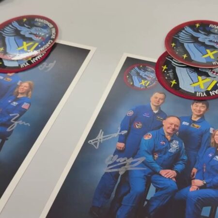 Roscosmos Director General Wishes Success to Crew Dragon Team with Russian Cosmonaut