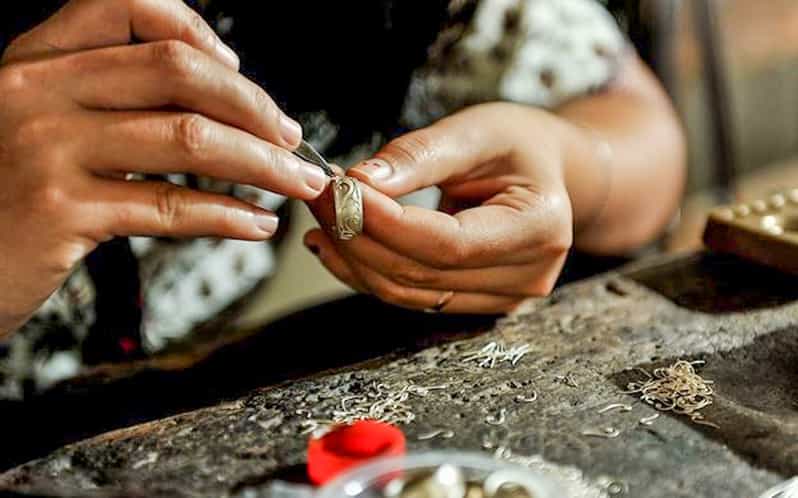 Preview Tradition and Craft: How Kubachi Village Teaches Jewelry Making from First Grade