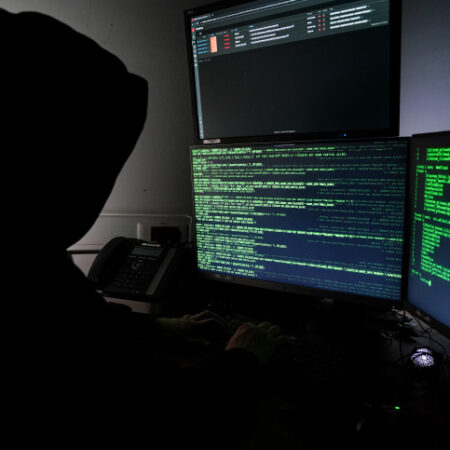 Scammers Devise New Trick to Deceive Russians