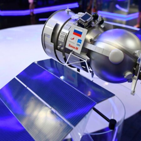 Roscosmos Reports Normal Flight for Bion-M2 Biosatellite with 75 Mice and 1,500 Flies