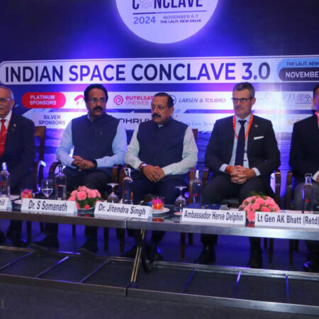 India Invites Russia for Expanded Cooperation in Space Sector