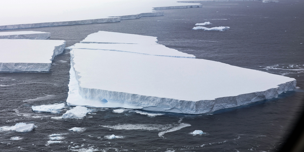 Preview Крупнейший Айсберг А23а Уменьшился На Треть
