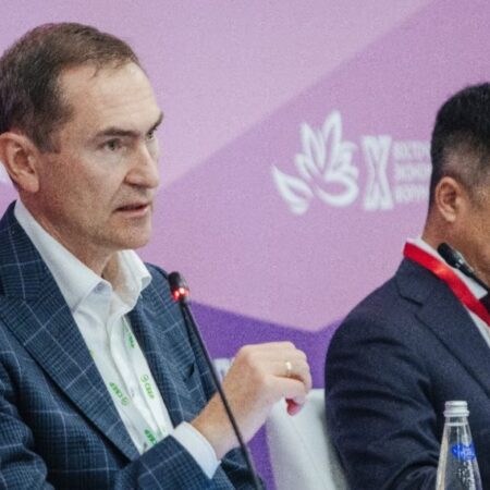 Россия и Китай представили совместные проекты в сфере ИИ и цифровых технологий на ВЭФ-2025