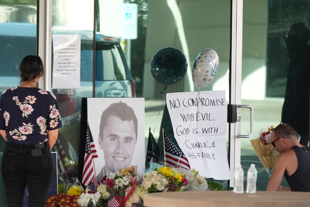 Preview Conservative Politician Charlie Kirk Assassinated in Utah During Speech
