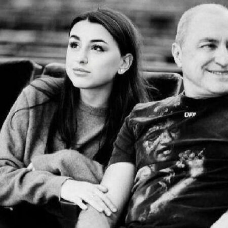 Daughter of Mikhail Turetsky Falls Victim to Multi-Million Ruble Scam
