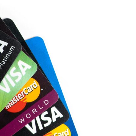 Russia Addresses Future of Visa and Mastercard: No Sudden Discontinuation of Foreign Payment Cards