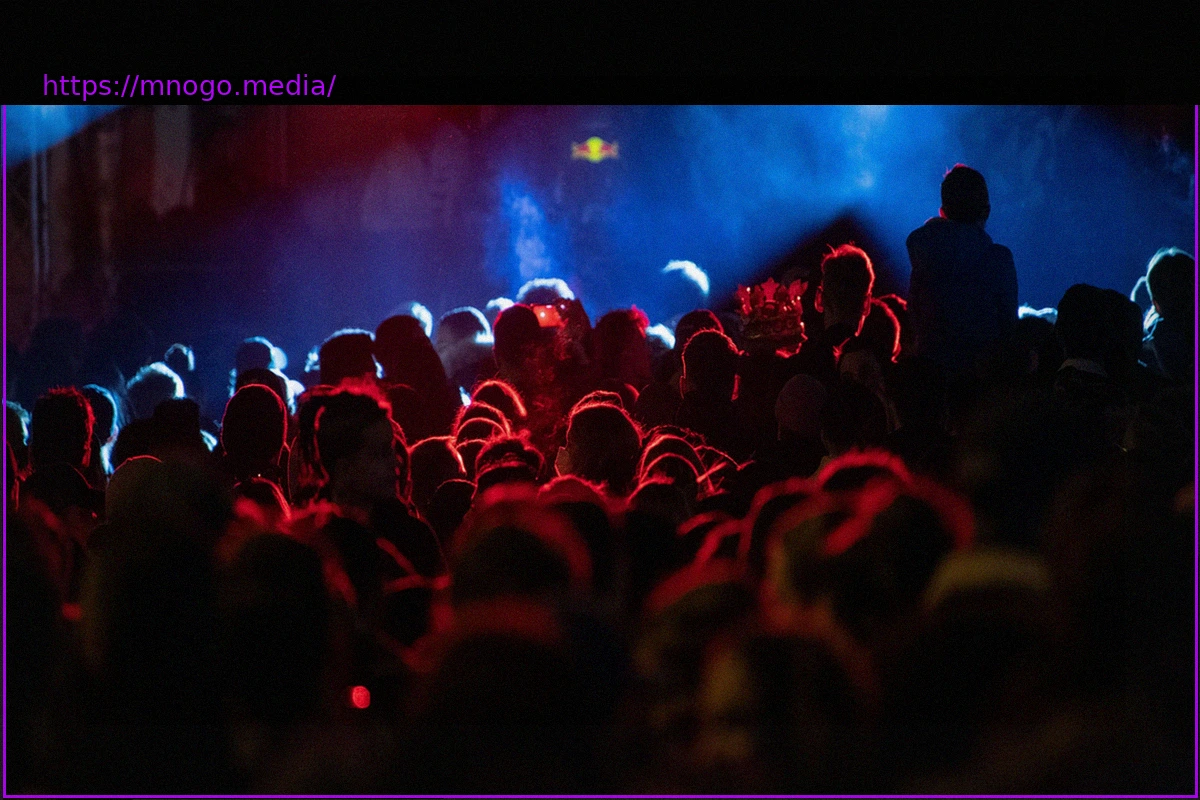 Preview «L’Amour toujours»: Children Chant Racist Slogans in German Club