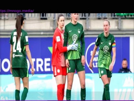 VfL Wolfsburg: Defender Janina Minge Steps In as Goalkeeper, Camilla Küver Scores Bizarre Own Goal