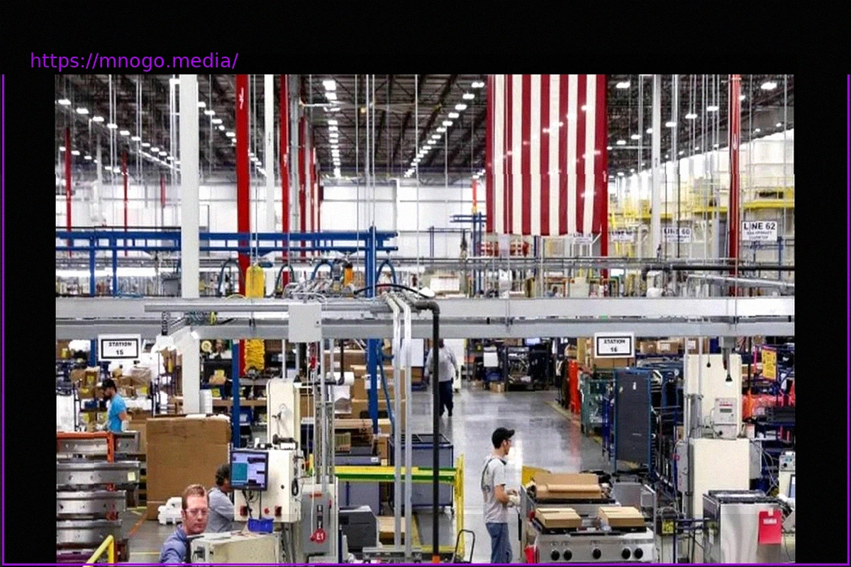 Preview US Industrial Production Falls 0.2% in May After April Rise