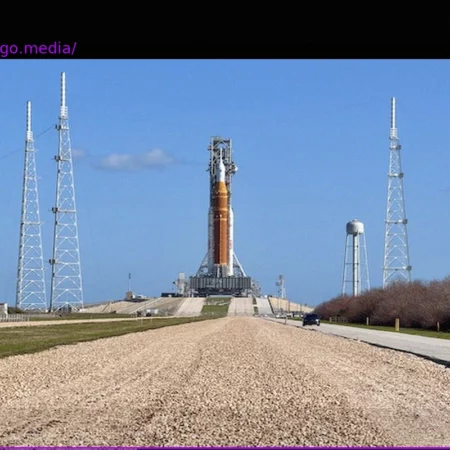 NASA’s SLS Rocket Returns to Launch Pad for Artemis II Mission in April