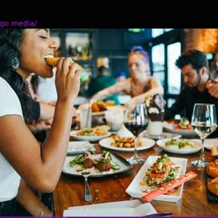 Restaurants are forcing us to put phones away, and I’m not complaining