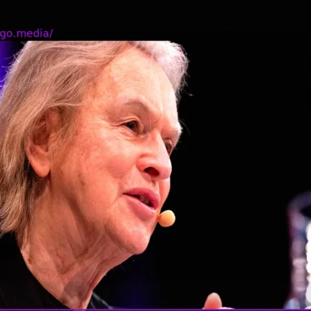 Elke Heidenreich Calls for Denis Scheck’s Dismissal from ARD