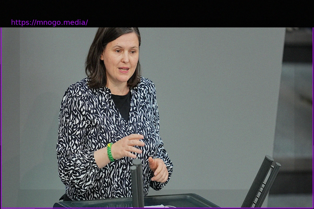 Preview Greens Call for Clarification on Military Duties for Men Up to 45