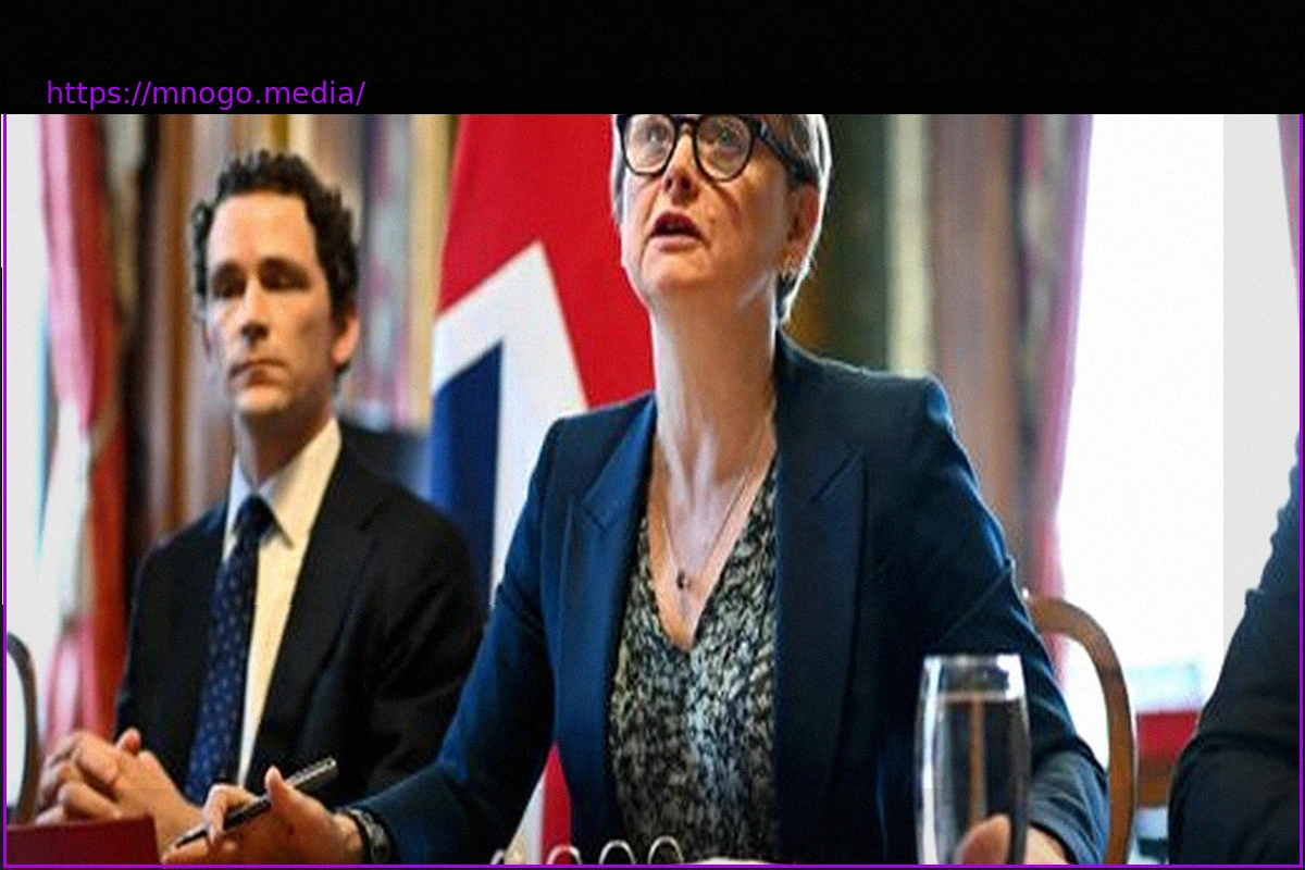 Preview Globale Energiekrise: 40 Staaten fordern Öffnung der Straße von Hormus