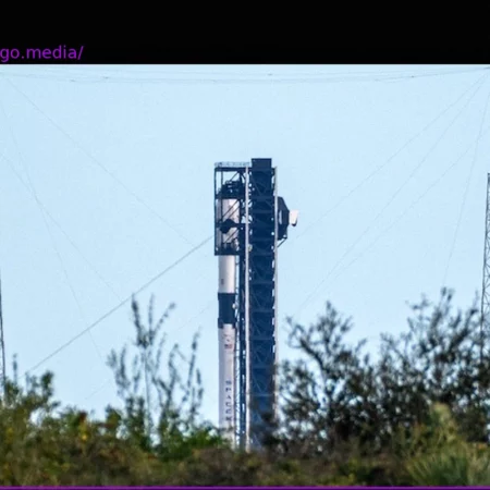 Falcon 9 booster launches for record 34th time on Starlink delivery mission