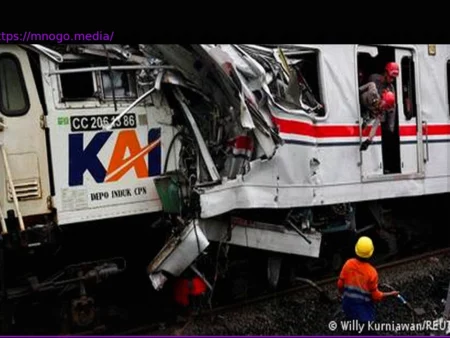 Accidente ferroviario grave en Indonesia y visita real a Washington