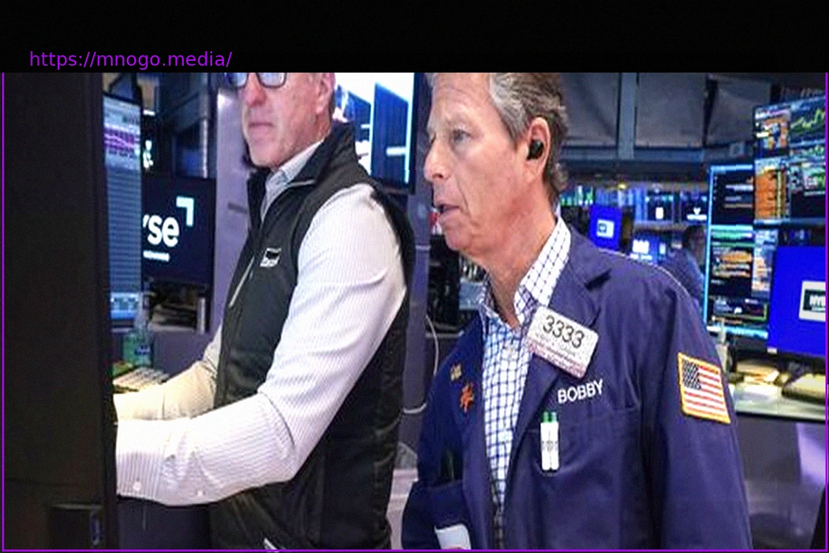 Preview Nasdaq 100 Tops 30,000 for First Time on Iran Talks and AI Optimism