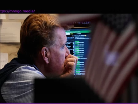 Strong Jobs Report Triggers Wall Street Sell-off