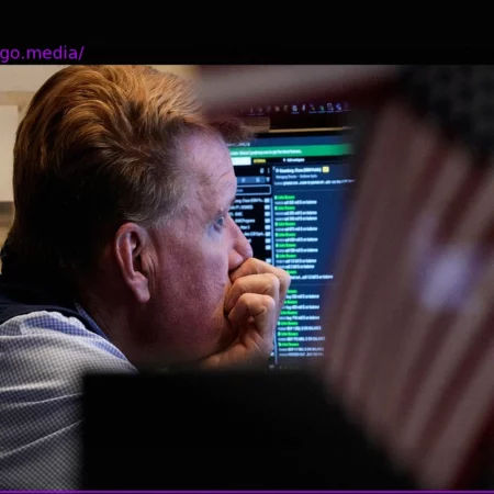 Strong Jobs Report Triggers Wall Street Sell-off