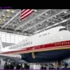 Donald Trump enthüllt von Katar geschenkte neue Air Force One