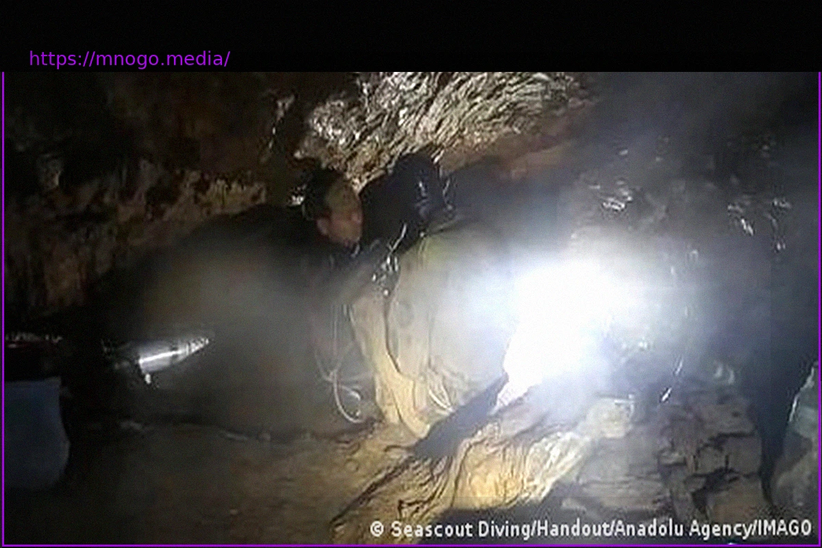 Preview Laos Cave Drama: Rescuers Discover New Access