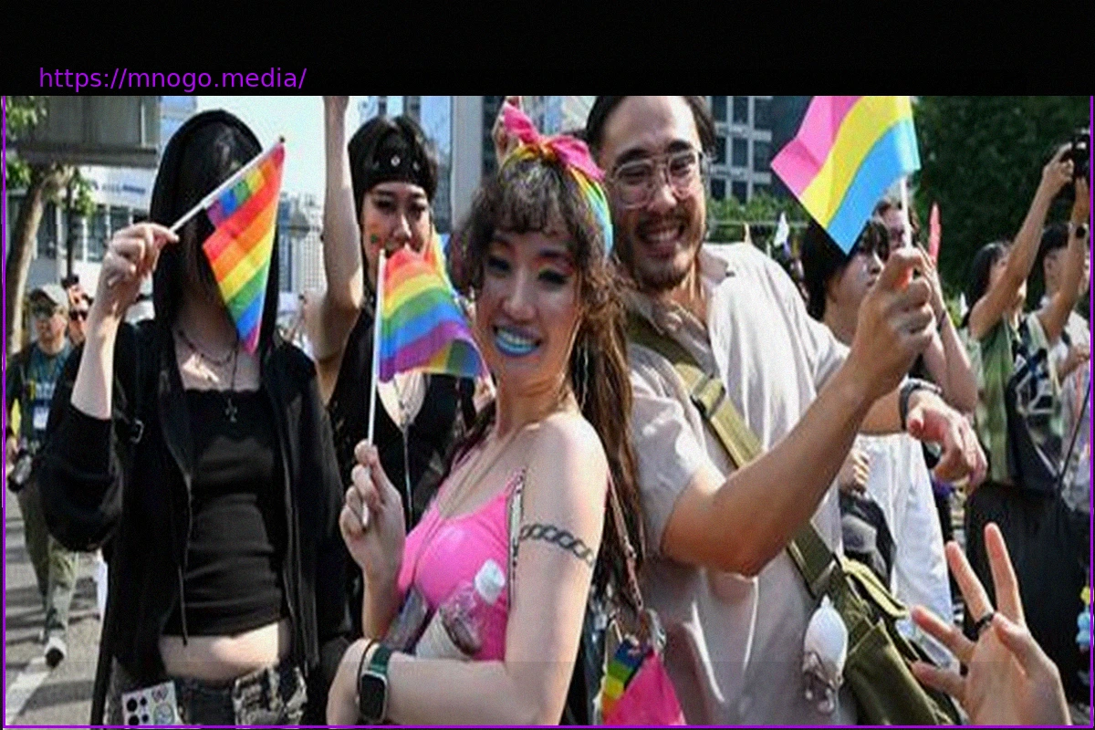 Preview Seoul Pride Parade: Tens of Thousands Celebrate, Equally Many Protest