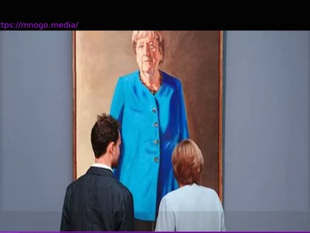 Angela Merkel’s State Portrait: Between Queen and Forewoman