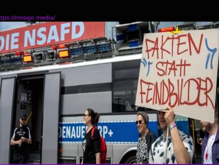Vegan Mett Swastika Served to AfD Politicians